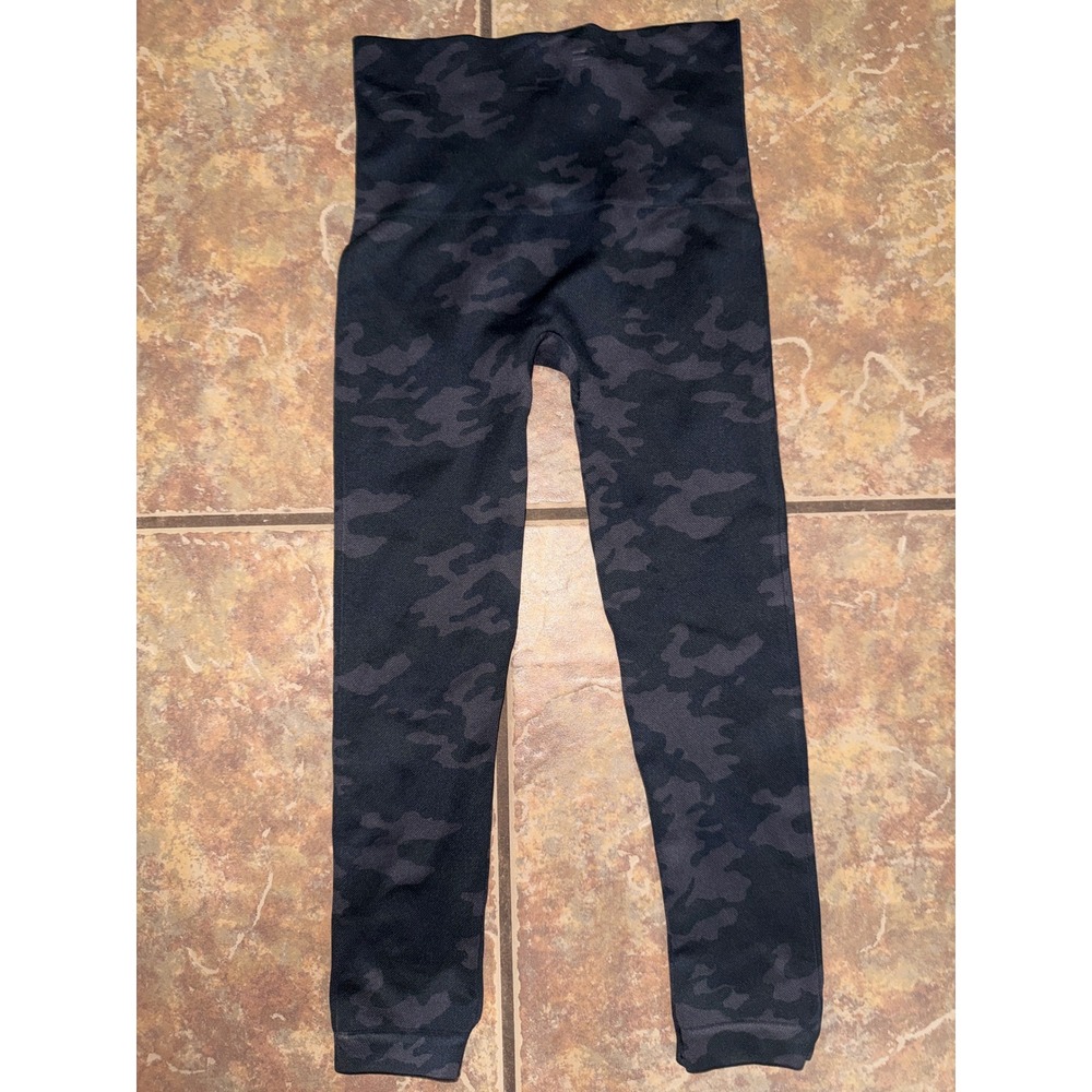 Spanx Look at Me Now Seamless Camo Leggings Black Gray XS High Waist